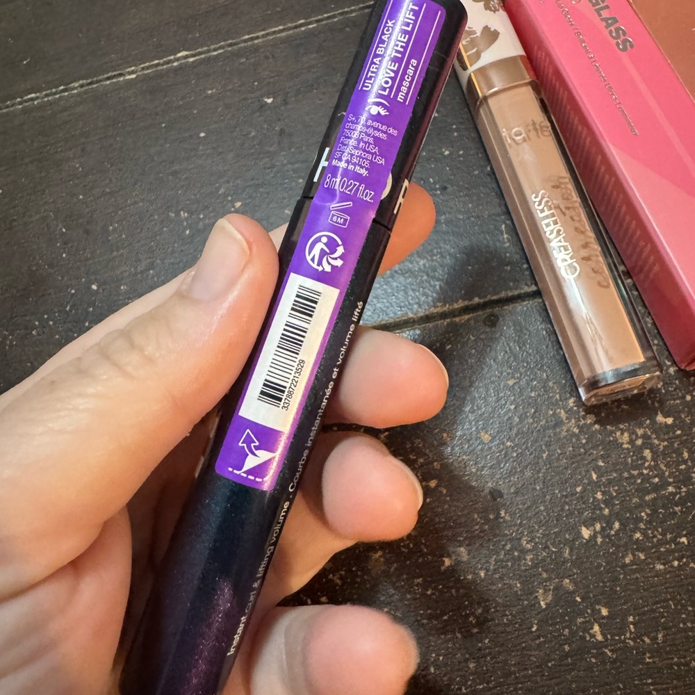 Makeup Bundle - Picture 12 of 14